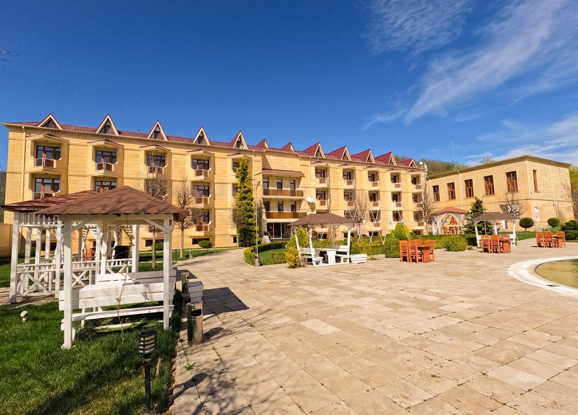 Gabala Yeddi Gozel Hotel Екстер'єр фото